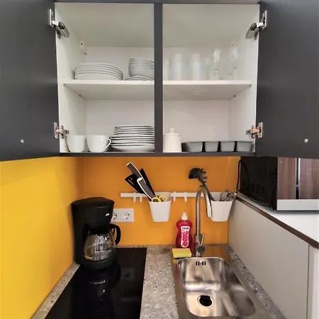 Hadersdorf Studios Near Train Station With Free Parking *