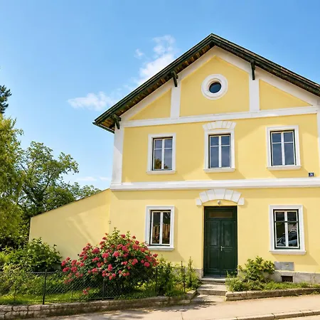 Hadersdorf Studios Near Train Station With Free Parking * Hadersdorf am Kamp